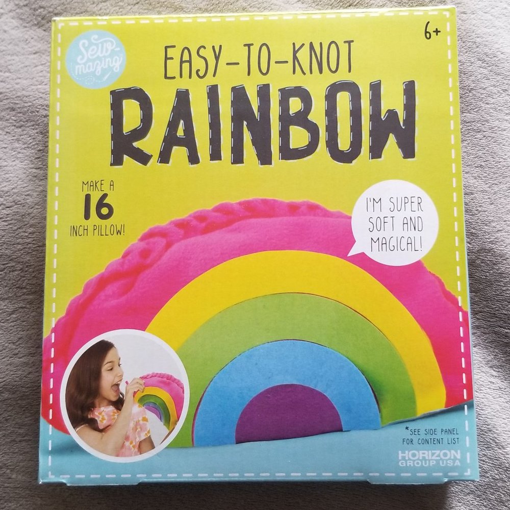 Easy to Knot Rainbow Pillow Kit